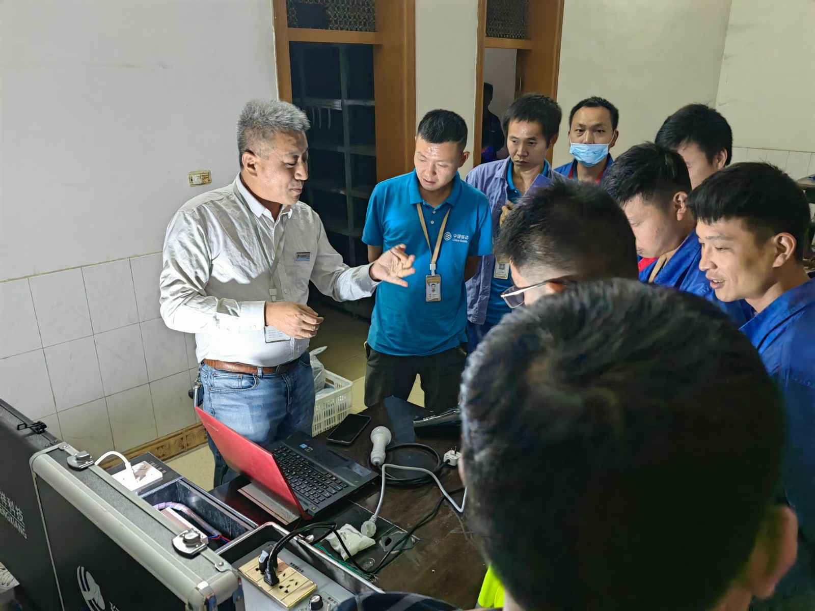 济南伟业智能家居有限公司为中移铁通有限公司安全用电培训